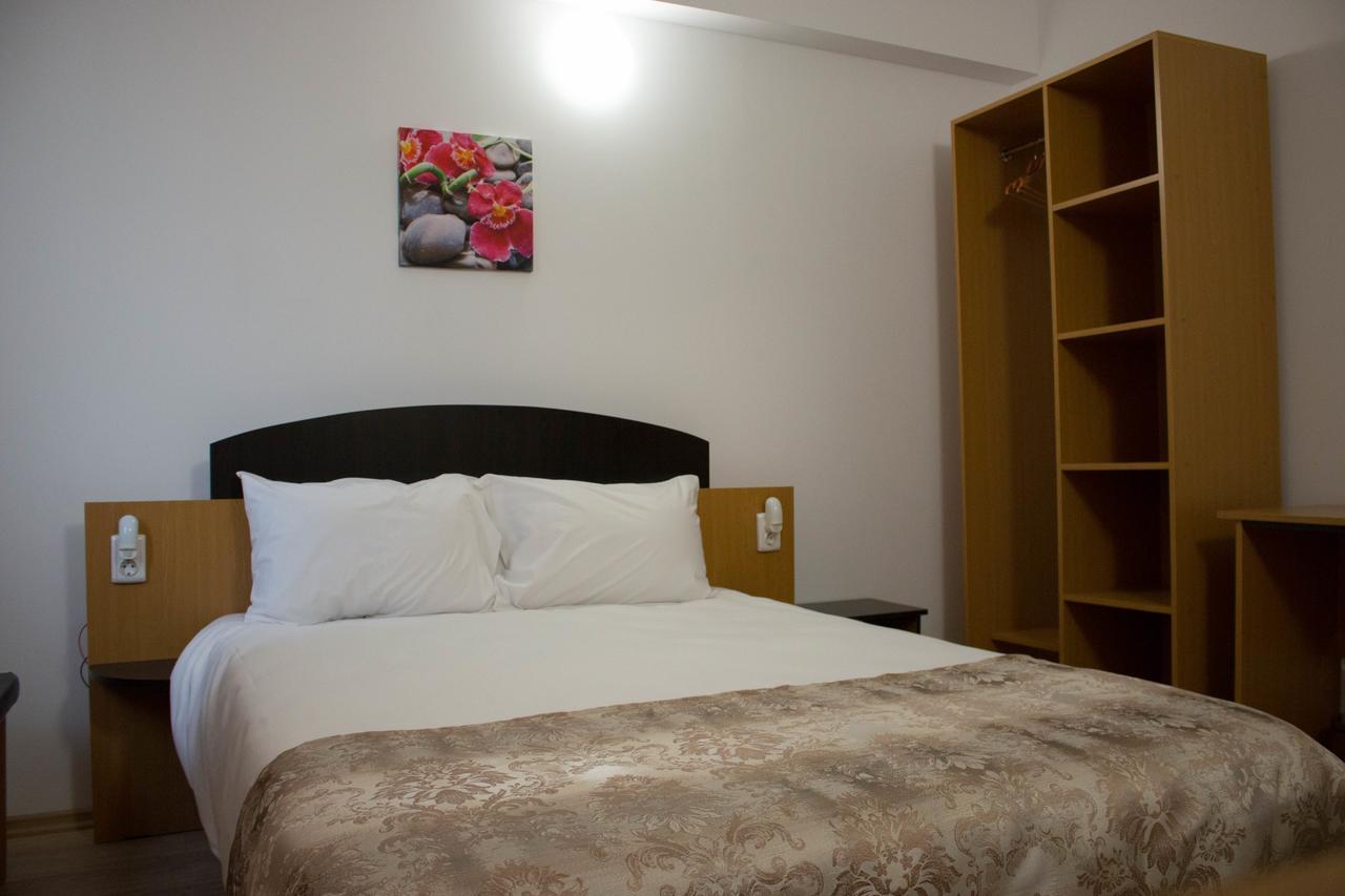 Rent Room N&S Iasi Eksteriør billede