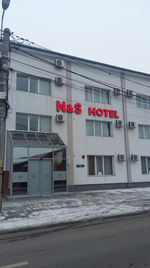 Rent Room N&S Iasi Eksteriør billede