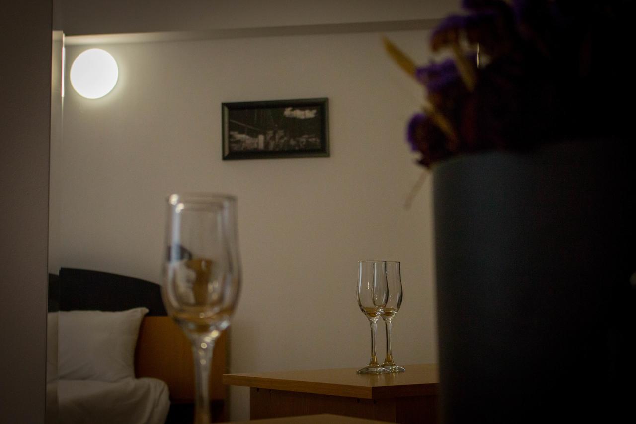 Rent Room N&S Iasi Eksteriør billede