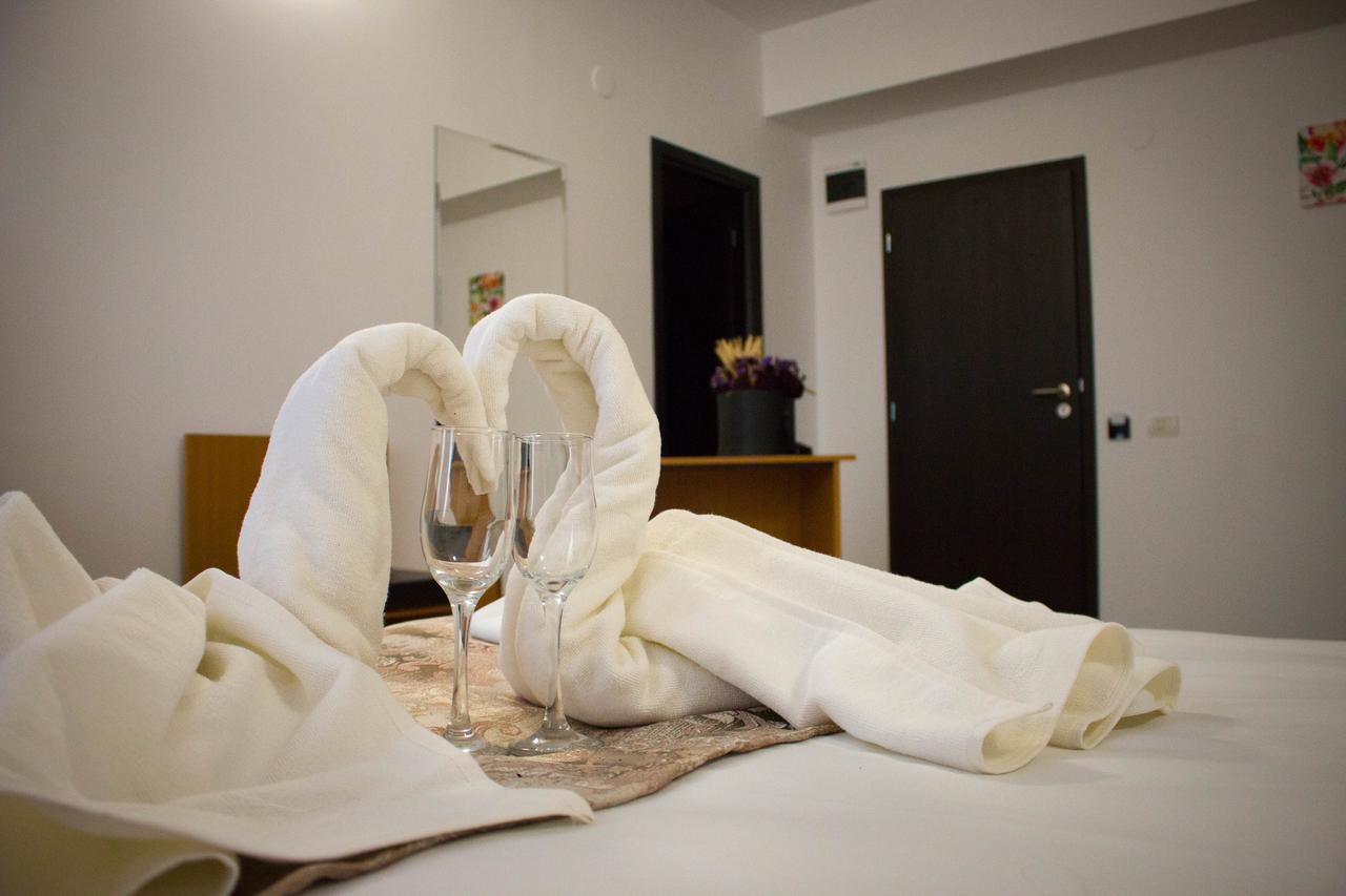 Rent Room N&S Iasi Eksteriør billede